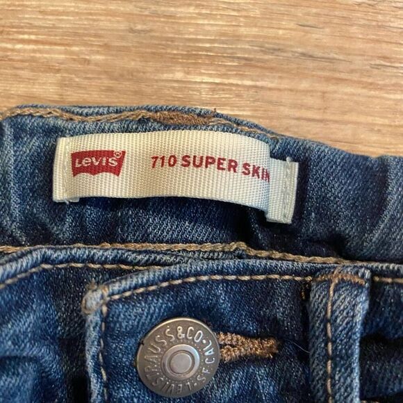 Levi’s 710 Super Skinny Jeans Size 4T - Picture 8 of 11